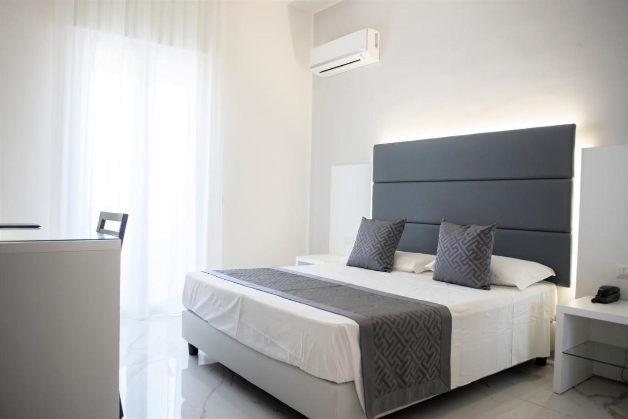 Hotel Blu Порто Чезарео Екстериор снимка