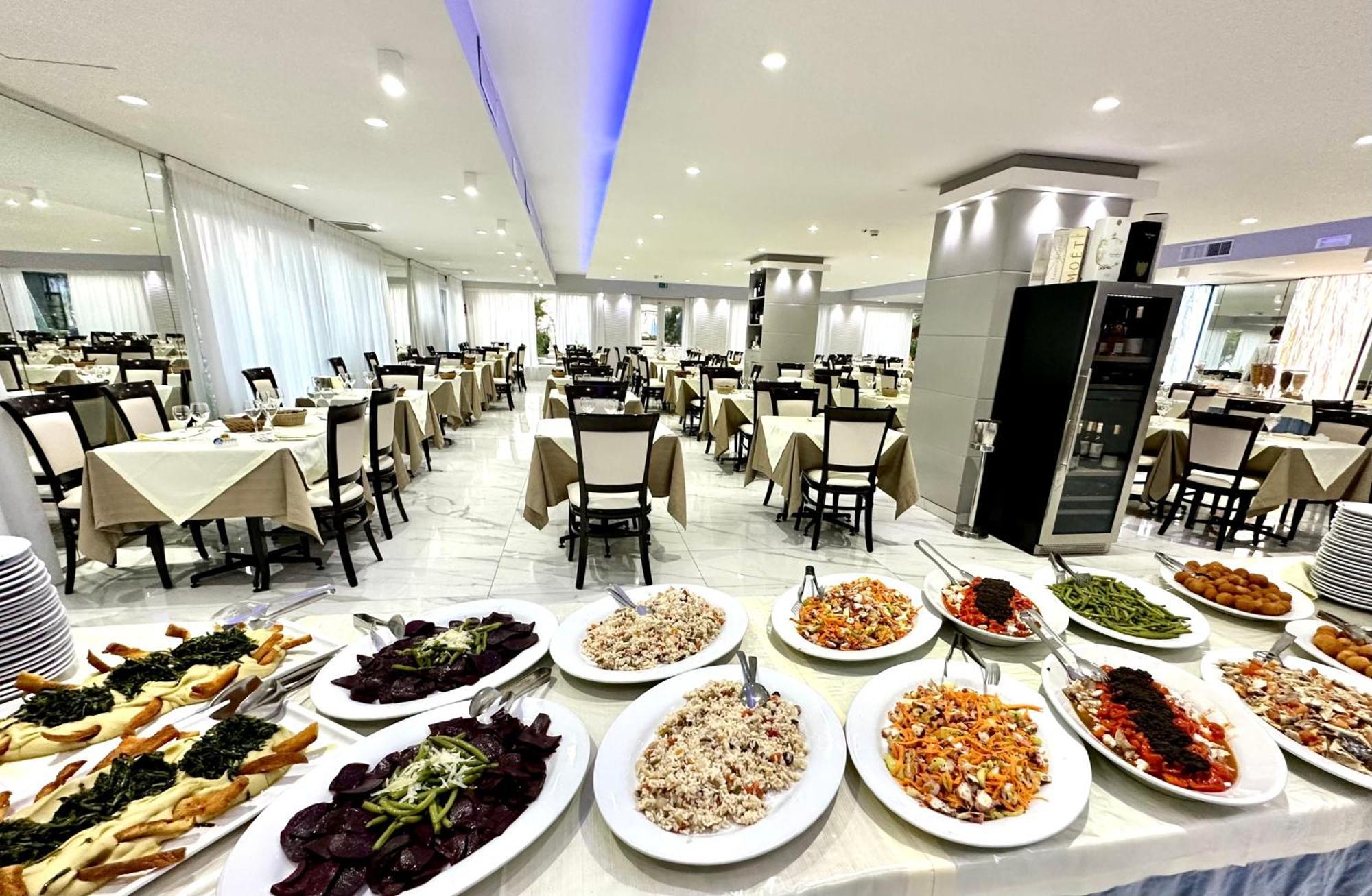 Hotel Blu Порто Чезарео Екстериор снимка