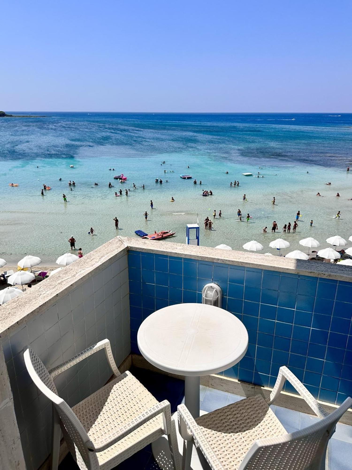 Hotel Blu Порто Чезарео Екстериор снимка